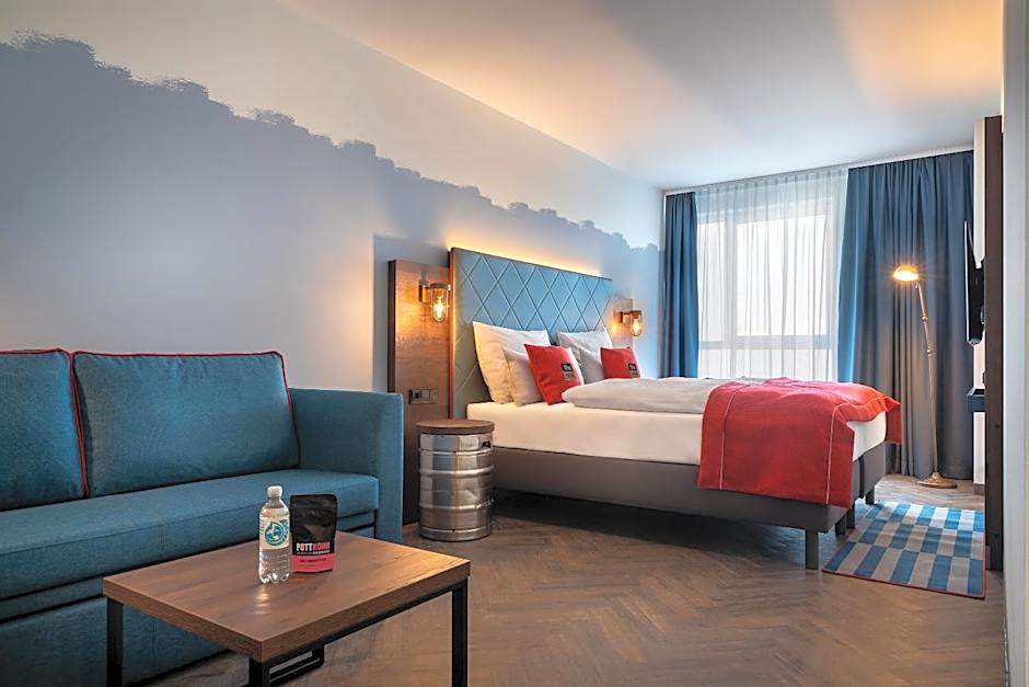 Holiday Inn - the niu, Keg Hamburg Ost by IHG