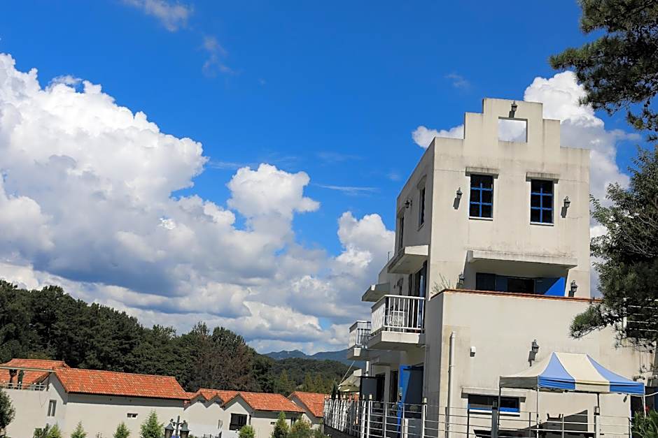 Damyang Thirasia Pension