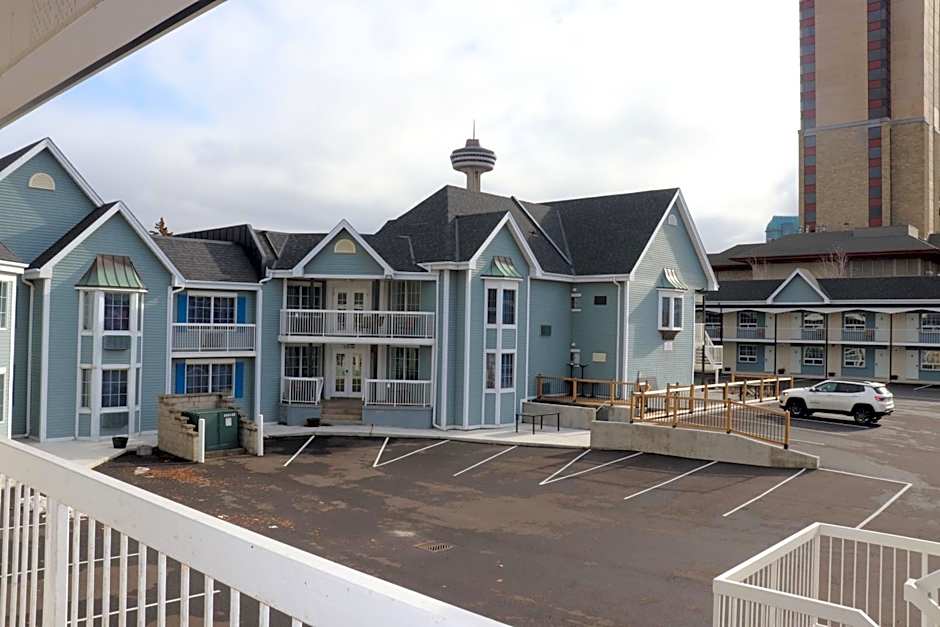 Falls Lodge & Suites