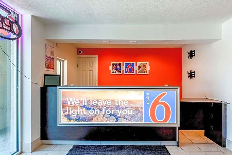 Motel 6-Houston, TX - East