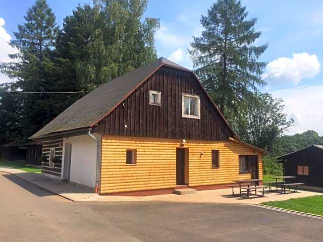 Chatový areál Zděřina