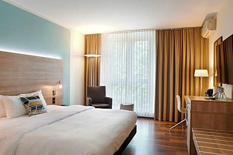 Comfort Room, 1 Double Bed (View) (1 Double Bed)