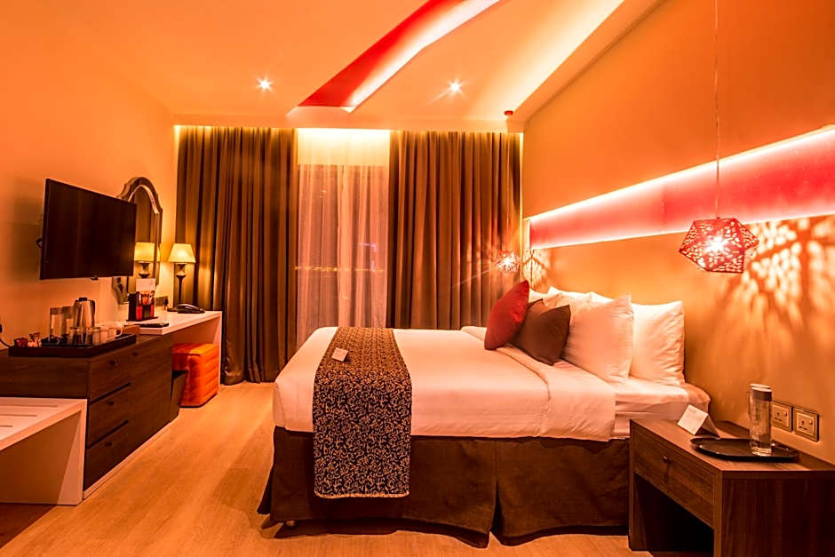 Carnelian Muscat - Airport Hotel
