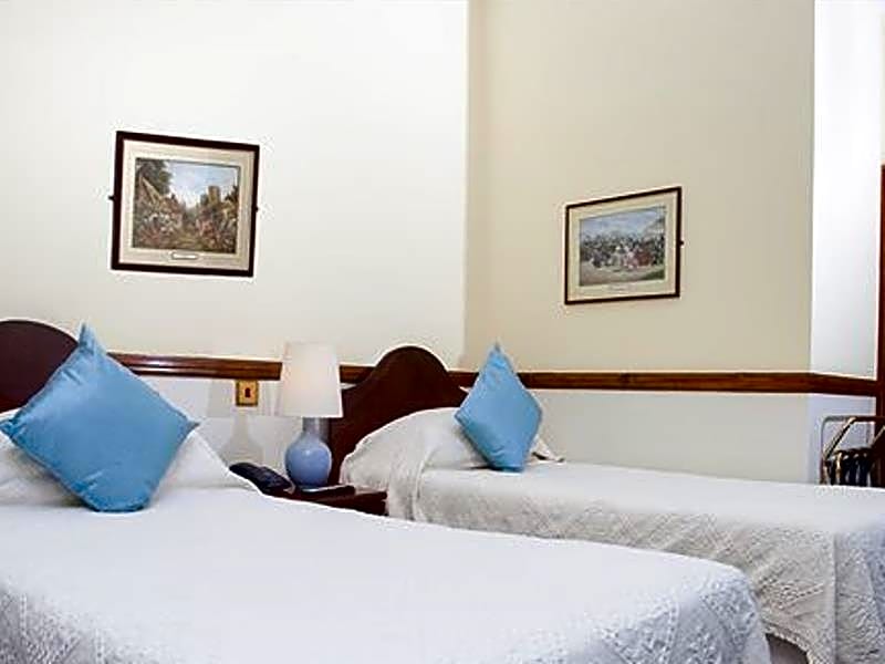 London Elizabeth Hotel