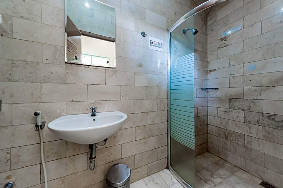 RedDoorz @ Jalan R.E. Martadinata Sukabumi