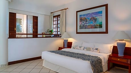 6 Bedroom Oasis Villa
