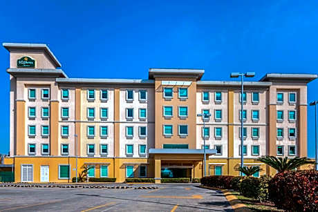 La Quinta Inn & Suites by Wyndham Poza Rica