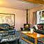 Howard's Mountain Lodge