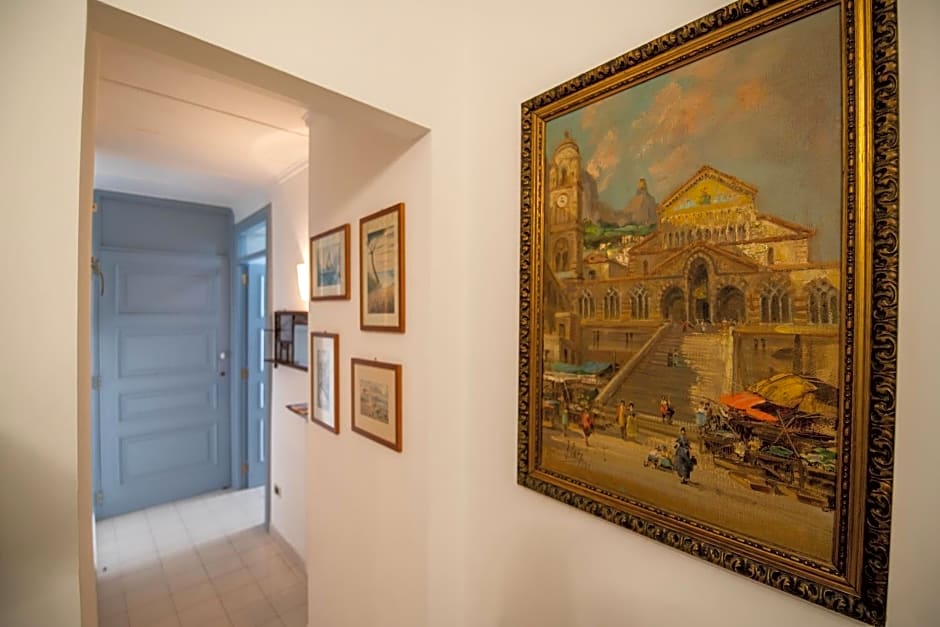 Qu4ttro I D'Angleterre Guest House