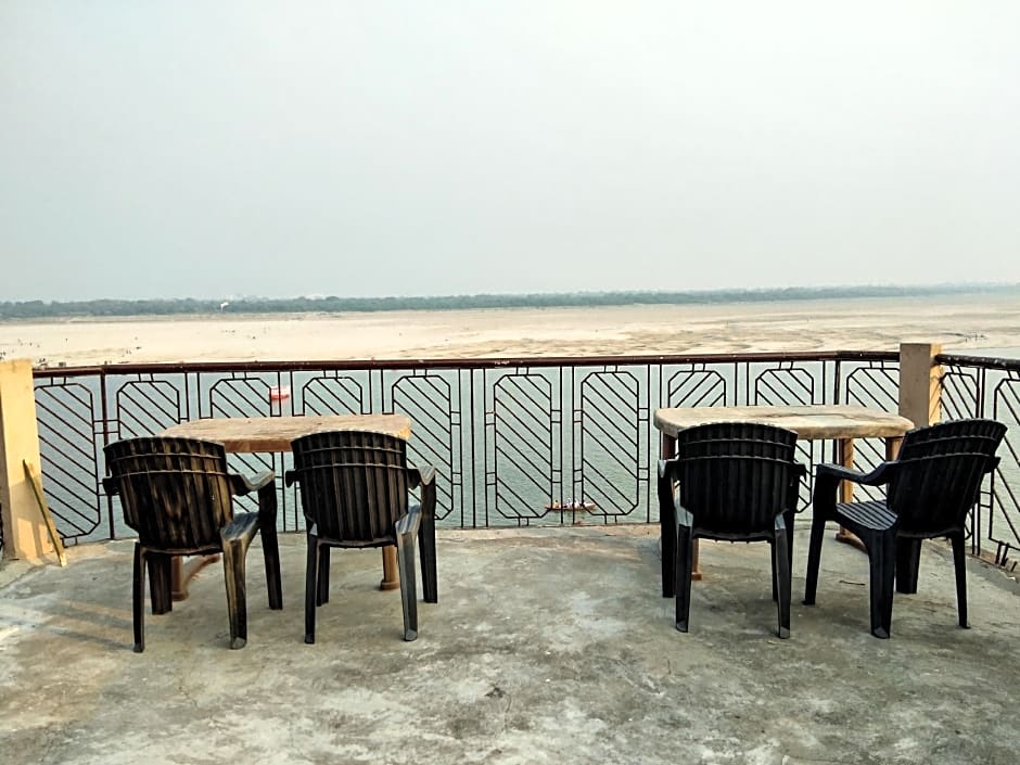 Dwivedi Hotels - Palace On Steps