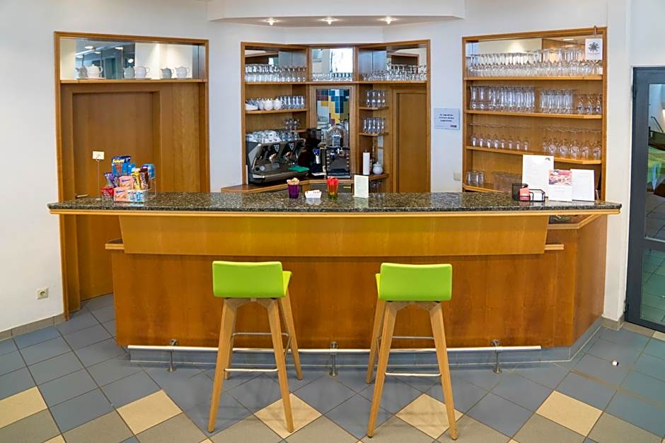 Am Spiegeln dialog.hotel.wien