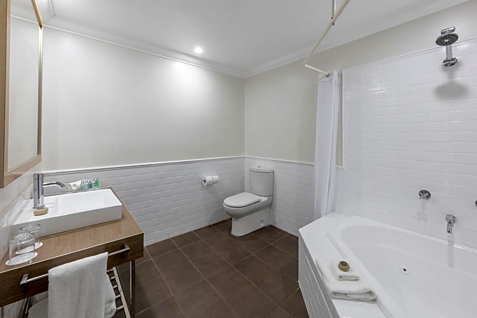 Crowne Plaza Terrigal By IHG