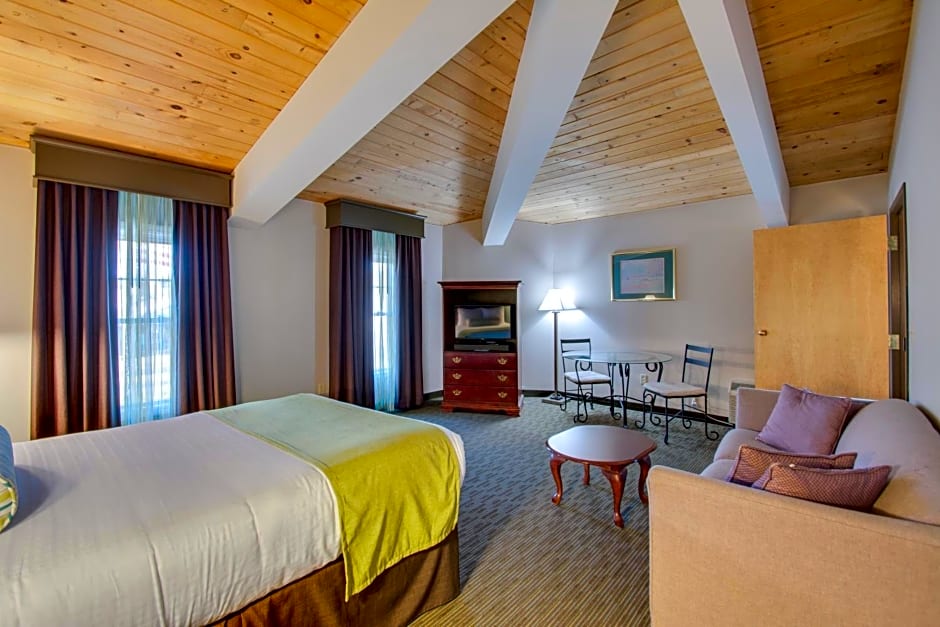 Best Western Plus, The Inn at Hampton