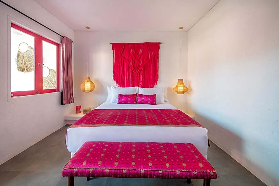 PinkPrivate Balangan - for Cool Adults Only