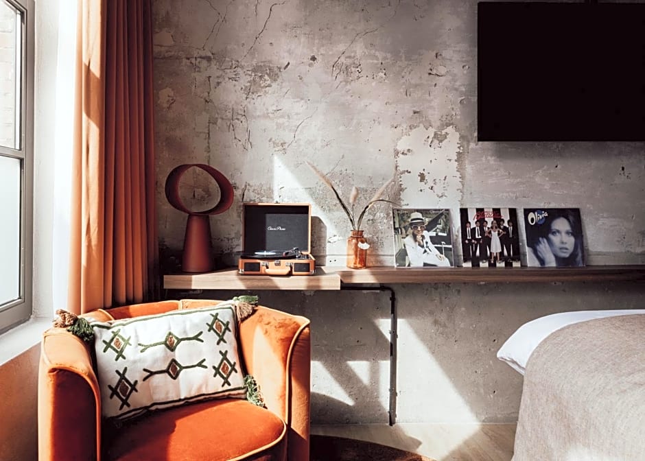 Cousins Boutique Hotel