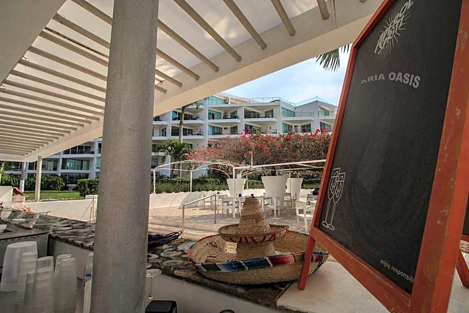 Suites at Aria Pacific Ocean Studio