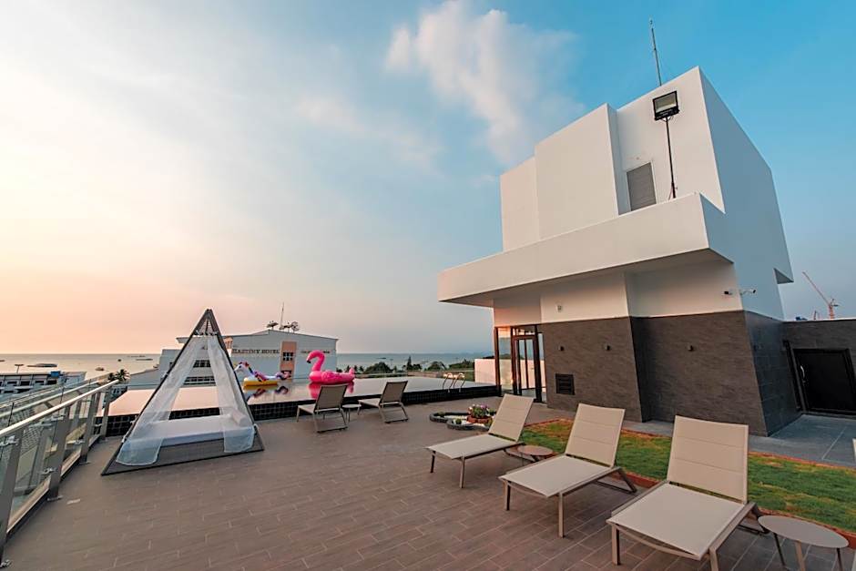 Blackwoods Hotel Pattaya - SHA Extra Plus