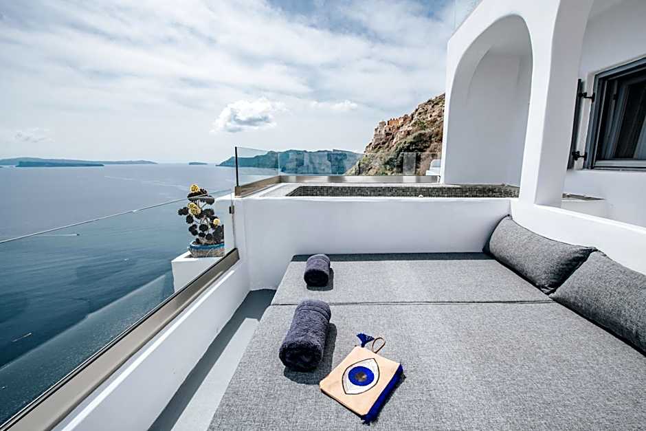 Virginia's Cave Villas