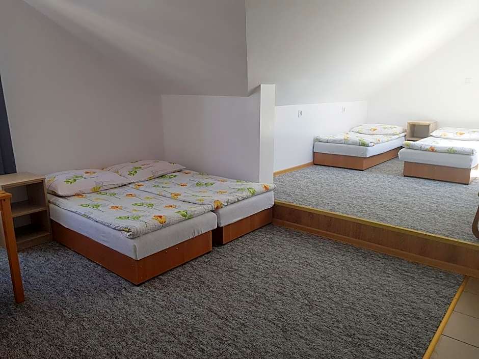 Ośrodek Kolonijno - Wypoczynkowy Ania