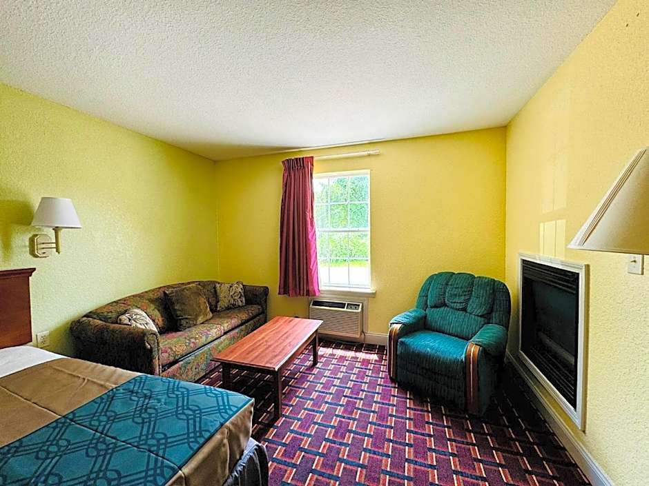 Ozark Inn and Suites