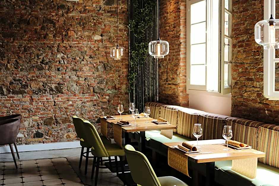 Alcazaba Premium Hotel