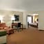 Country Inn & Suites by Radisson, Ames, IA