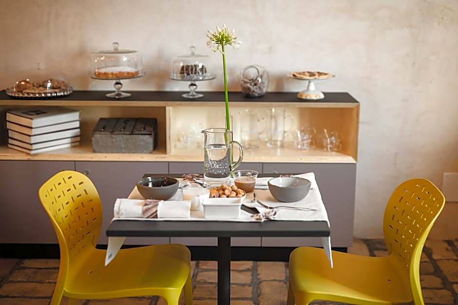 OGNISSANTI GuestHouse & Suites
