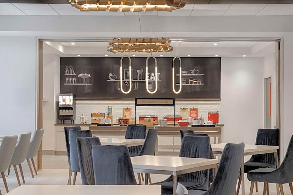 Hampton Inn By Hilton Winnipeg Downtown