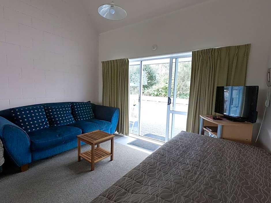 Castle Court Motel