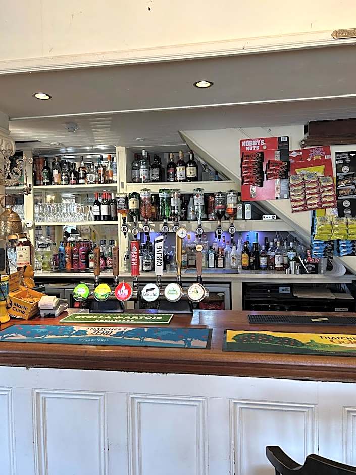 Halfway House Inn Country Lodge