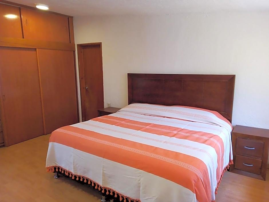 Finca Mc'Clau Teotihuacan, Casa residencial entera