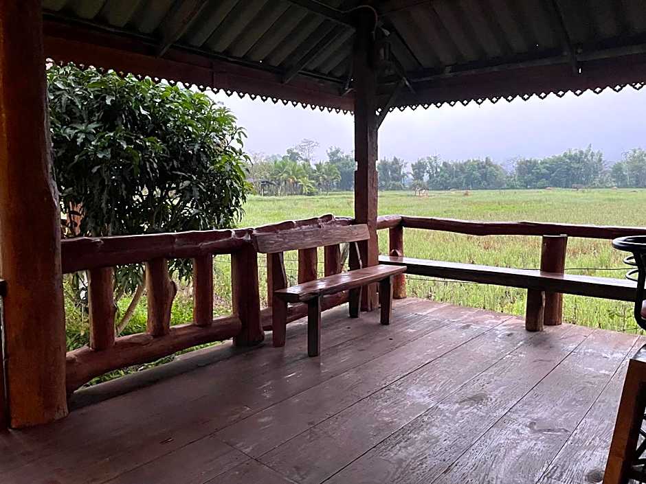 บ้านสวนวิวทุ่ง