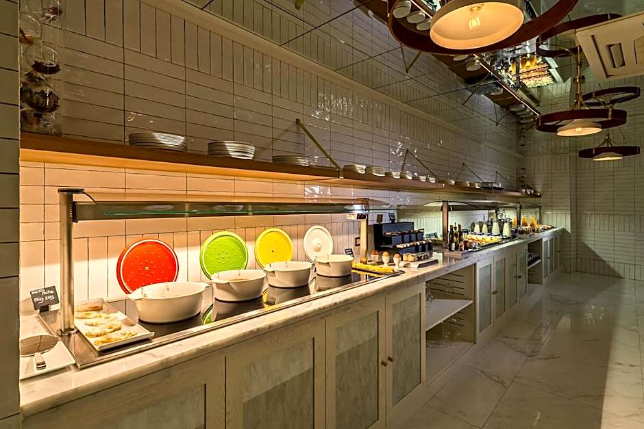 H10 Puerta de Alcala