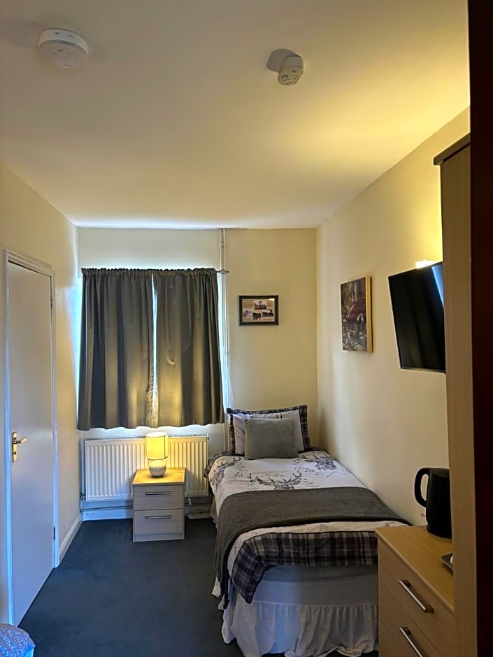 The Half Moon Inn Rushall IP21 4QD