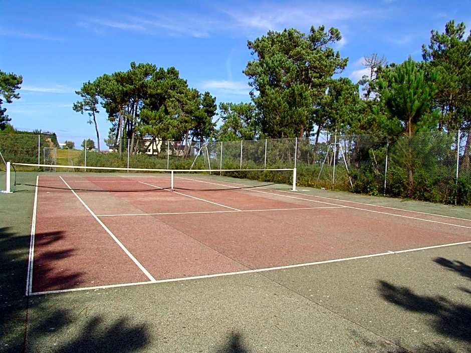 Brit Hotel Golfhotel Saint Samson