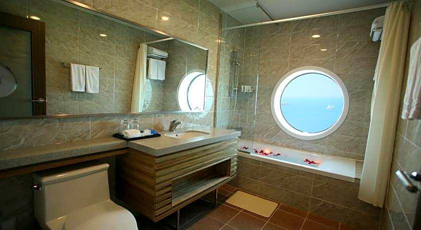 Hyunjin Tourist Hotel