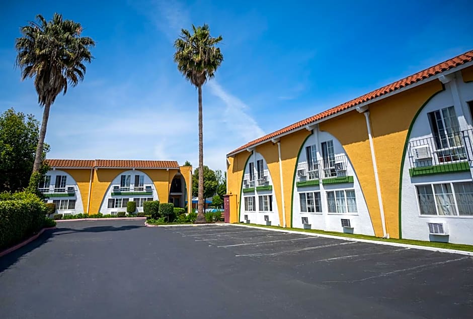 Granada Inn