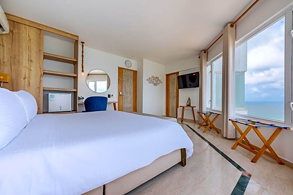 Photo 1 of 8 of Deluxe, Sea View
