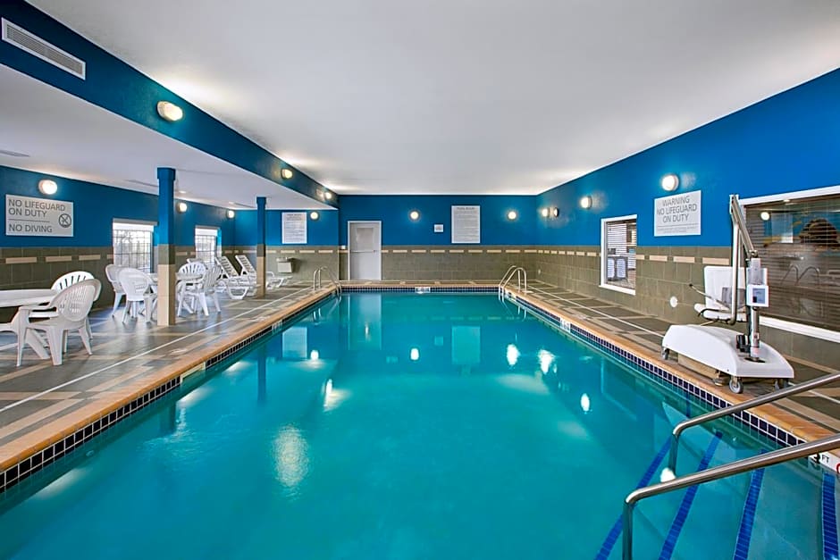 Hampton Inn By Hilton And Suites St. Cloud