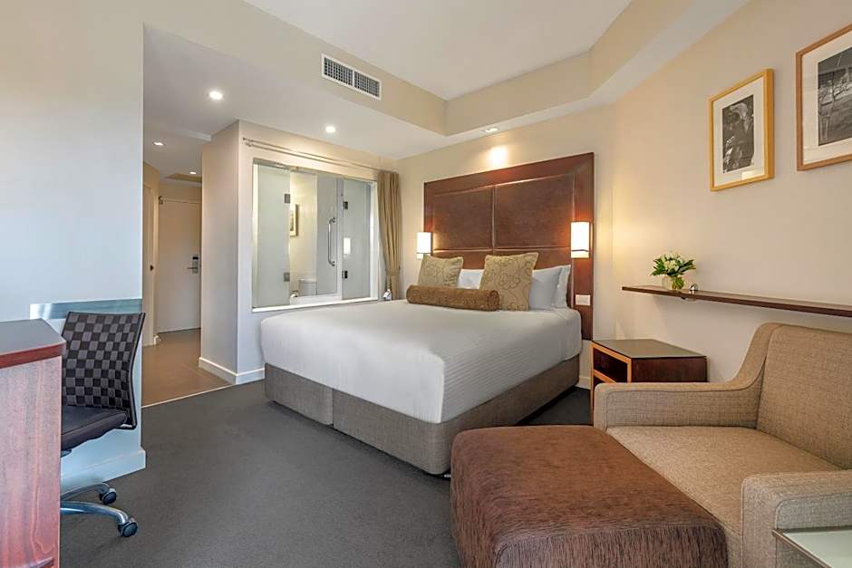 Amora Hotel Riverwalk