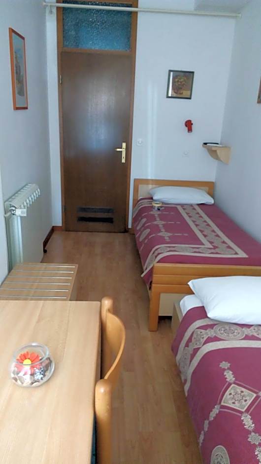 Accomodation Pertout