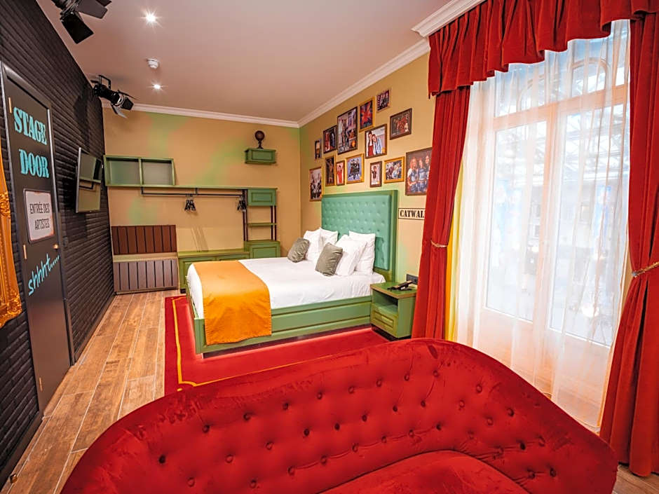 Theater Hotel