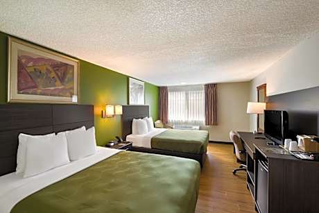 Queen Room with Two Queen Beds