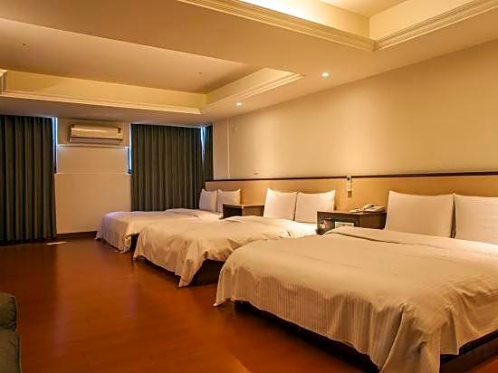 Zaw Jung Business Hotel