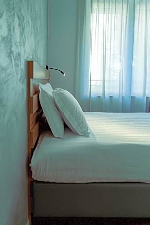 Single Room with Private Bathroom