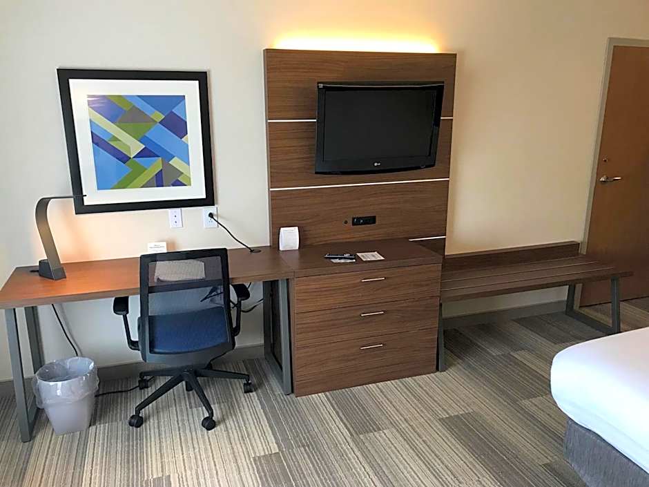 Holiday Inn Express Rochester-Victor By IHG
