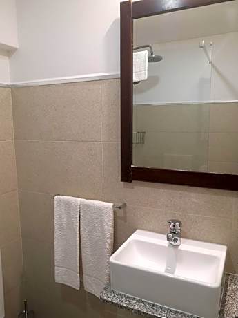 Twin Room with Private Bathroom