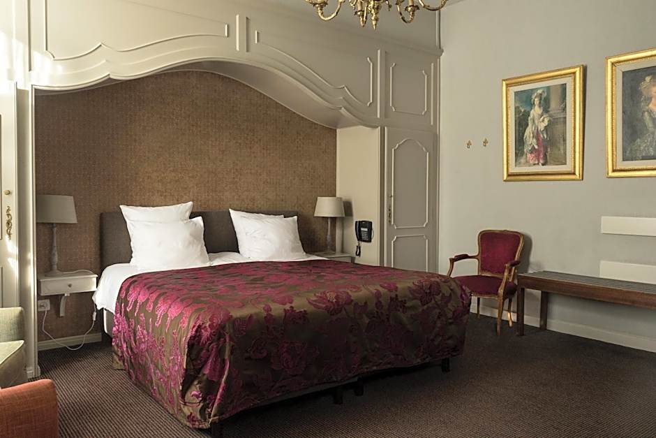 Hotel Duc De Bourgogne