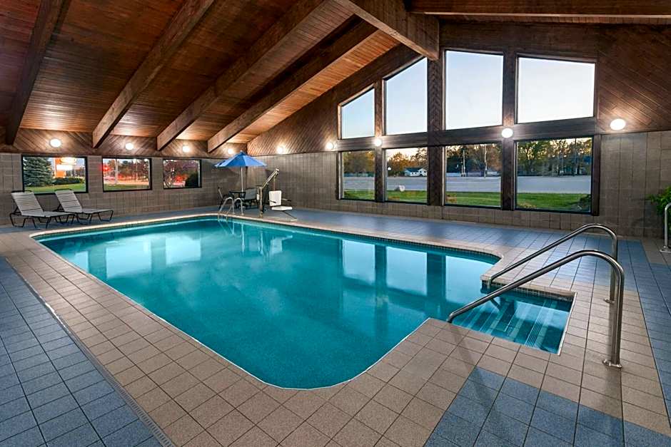 AmericInn by Wyndham Green Bay West