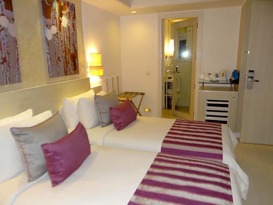 Photo 1 of 5 of Superior 1 Twin Bed